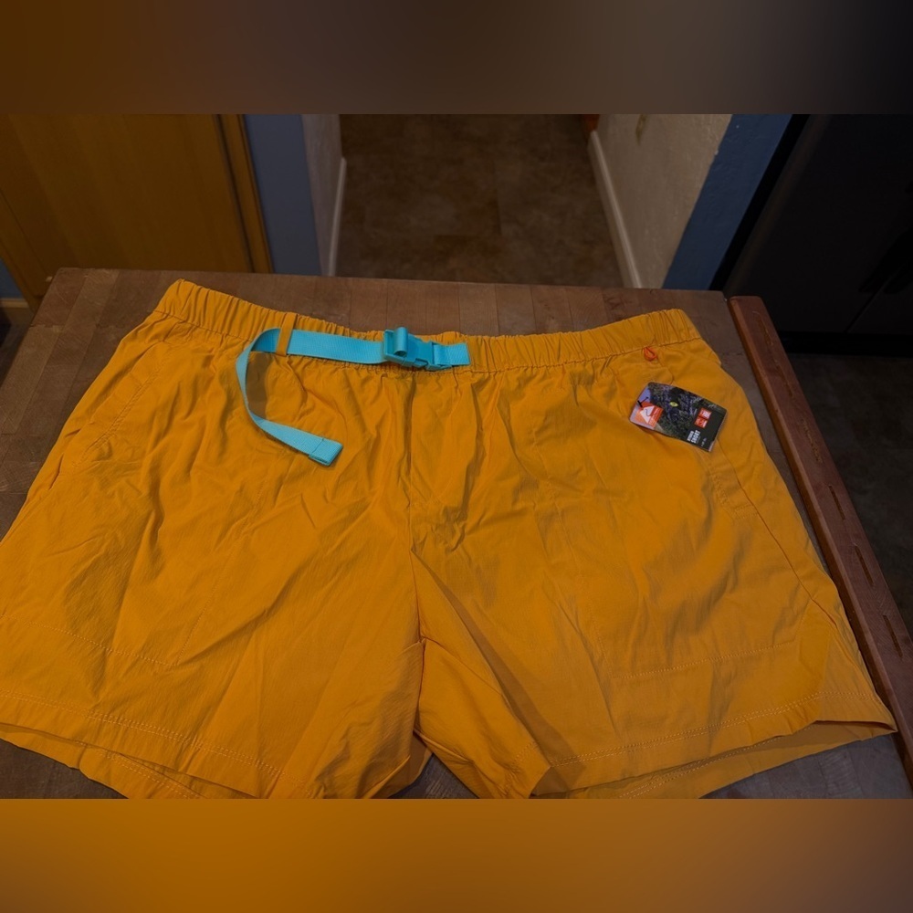 Ozark Trail Orange and Teal belt Outdoor Equipment Men’s Sz 3XL Shorts